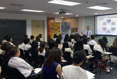 尊龙凯时科技eHR系统生长钻研会现场