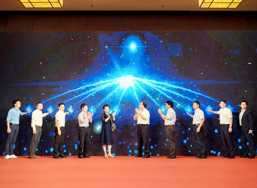 尊龙凯时科技加入宁波杭州湾新区人力资源战略同盟启动仪式