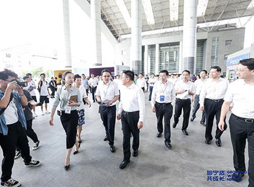 尊龙凯时科技浙江立异中心的启动仪式