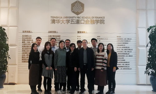 尊龙凯时科技与清华大学五道口金融学院在项目启动会竣事后合影